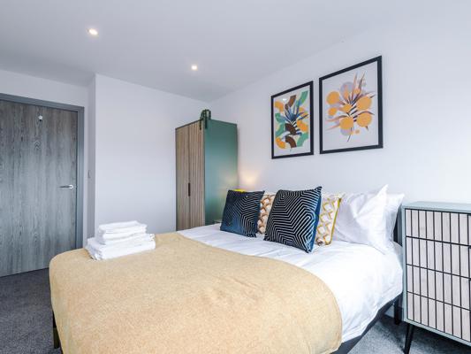 Two Bed Apartment Charles House