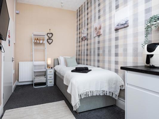 Single Room Bayview