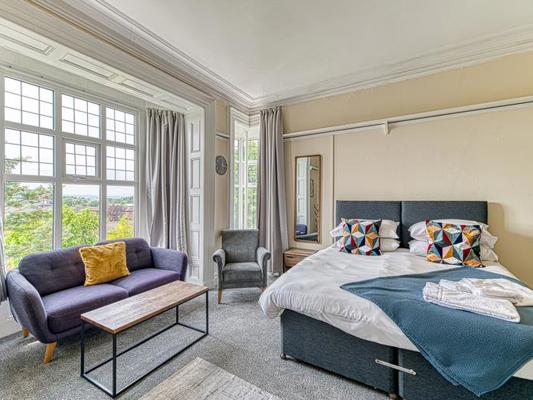 Studio  Chester Heights