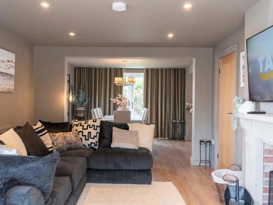 Four Bed Holiday Home Ffordd-Y-Wylan