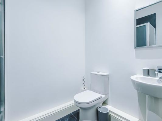 Two Bed With Sofa Bed Old Dutch Embassy