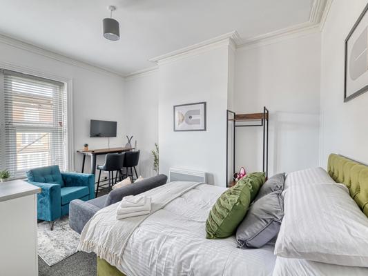 Studio Apartment Glendale House