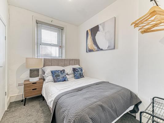 Double bed apartment Fairhaven View
