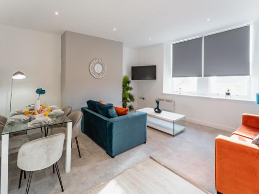 Three Bedroom Sleeps 6 Prescott Court