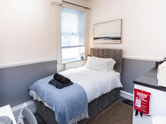 Single Room The Bay