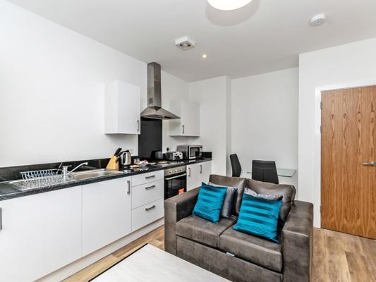 One Bed Apartment Double City Suites