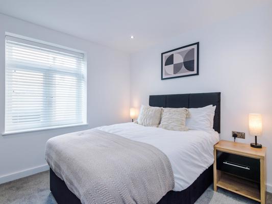 One Bed with SB Binding House