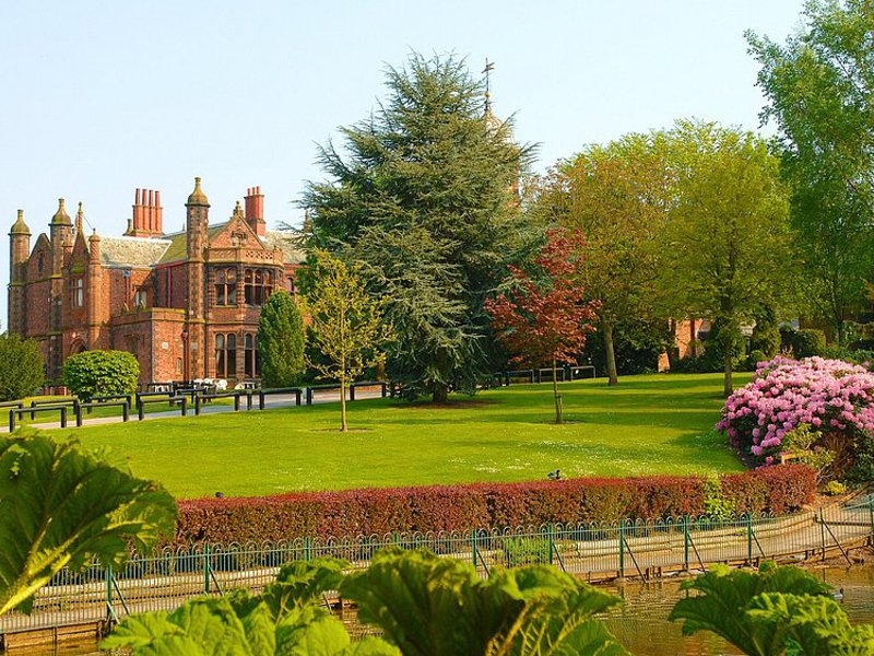 Why Your Business Should Choose Guestz for Your Business Accommodation in Warrington