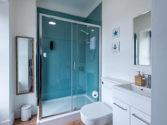 Studio 8 with Sea View Glan Neigr