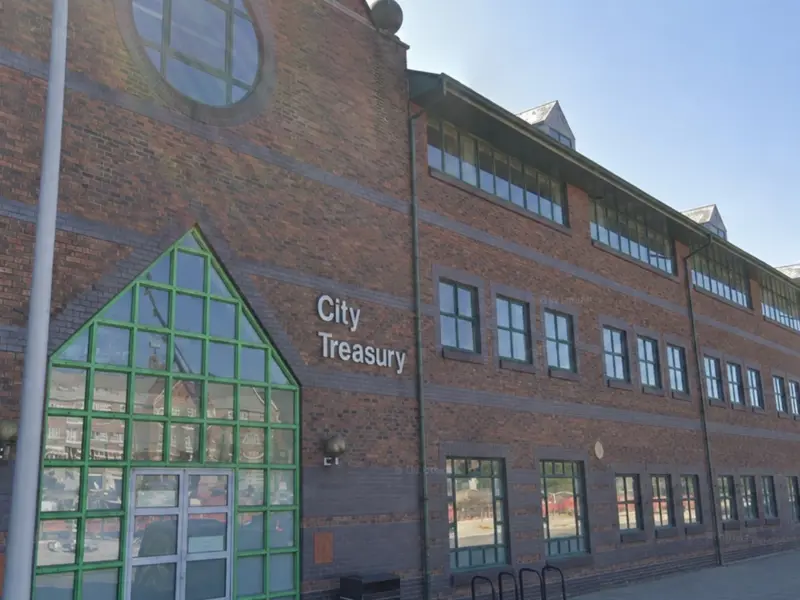 Hull's Regeneration Boom: Why Contractors and Businesses Need Quality Accommodation