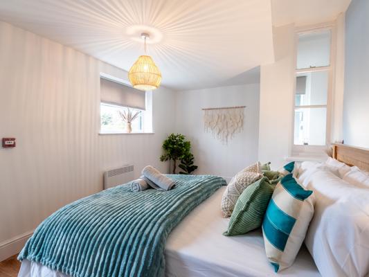 Studio 2 with Sofa Bed and Parking Glan Neigr